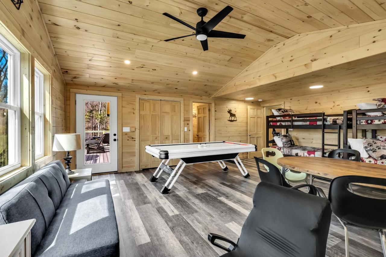 Whispering Winds, Hot Tub, Game Room, Wifi, 1089 Free Tickets Each Paid Day, Dollywood And More Gatlinburg Exterior foto